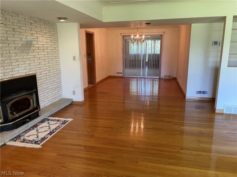729 Parkhaven Drive, Seven Hills, OH - Photo 4