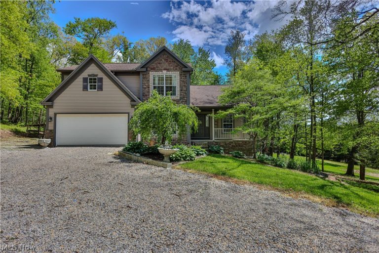 11154 Johnsford Road, Beach City, OH - Photo 3