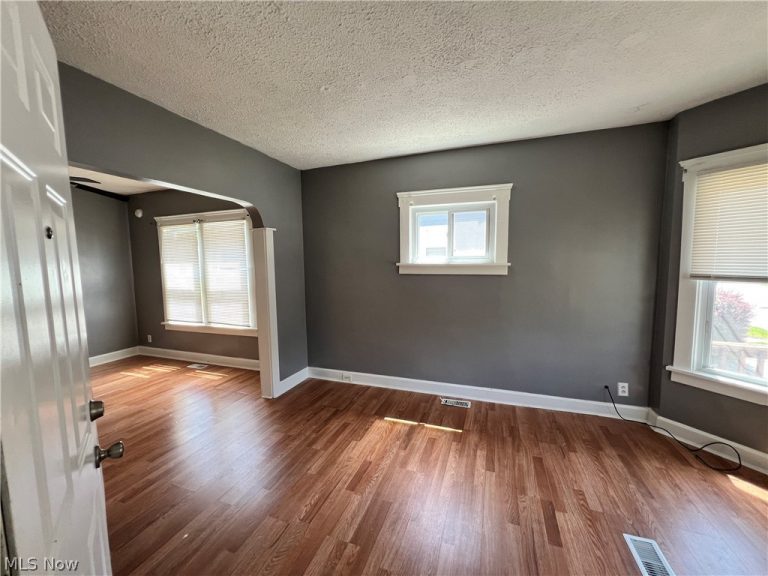 4385 50th Street, Cleveland, OH - Photo 3