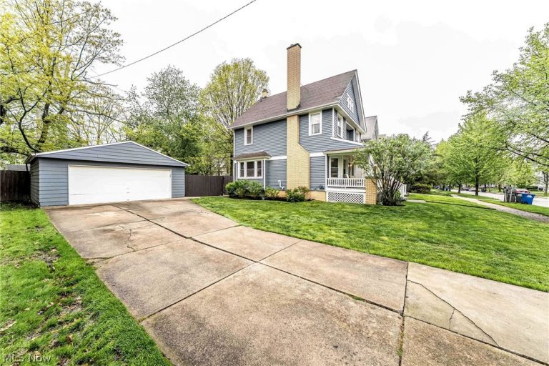 1306 Marlowe Avenue, Lakewood, OH - Photo 2