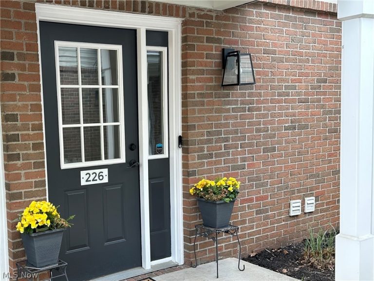 3321 Lenox Village Drive #226, Fairlawn, OH, 44333