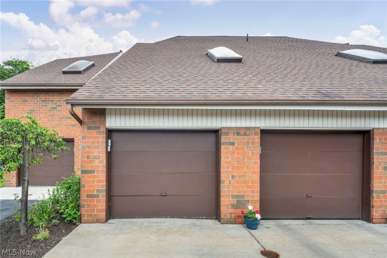 4705 Mayfield Road #B, South Euclid, OH - Photo 2