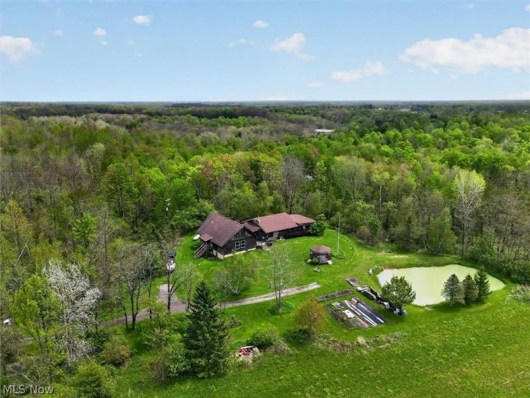 1526 Stevenson Road, Ashtabula, OH - Photo 2