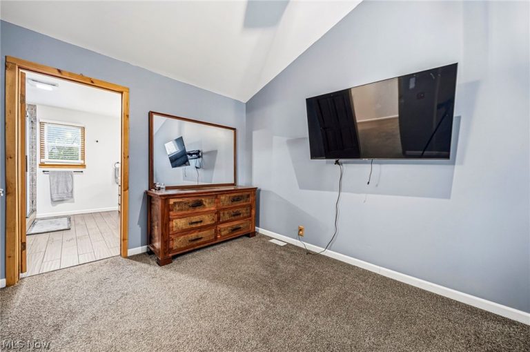 109 Cornelia Drive, Chardon, OH - Photo 8
