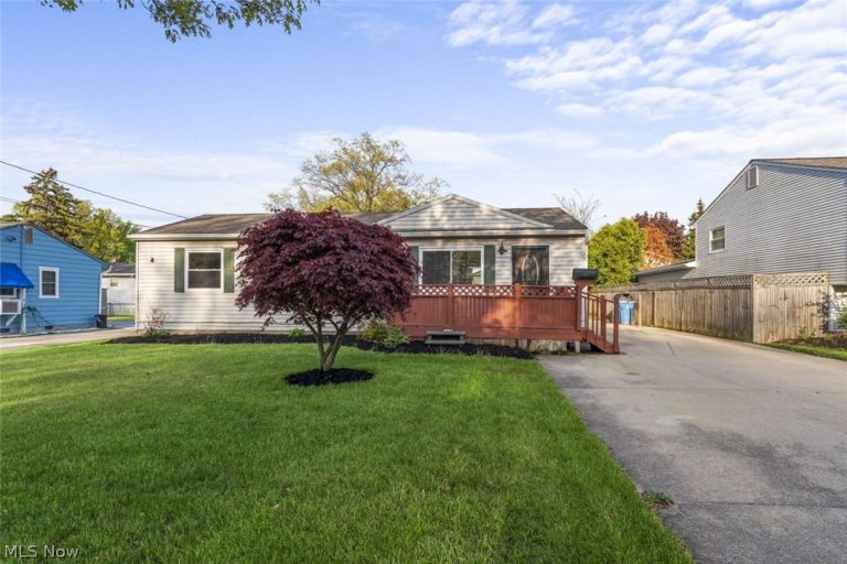 3917 Seneca Avenue, Lorain, OH - Photo 2