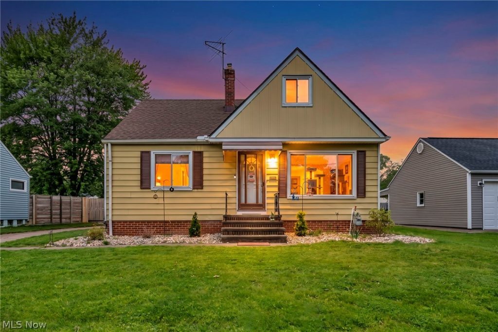 6294 Alexandria Drive, Parma Heights, OH