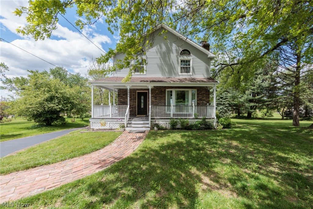 1984 Turkeyfoot Lake Road, Barberton, OH