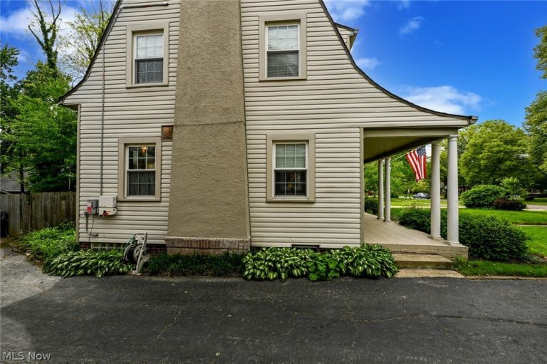 1390 Delia Avenue, Akron, OH - Photo 6