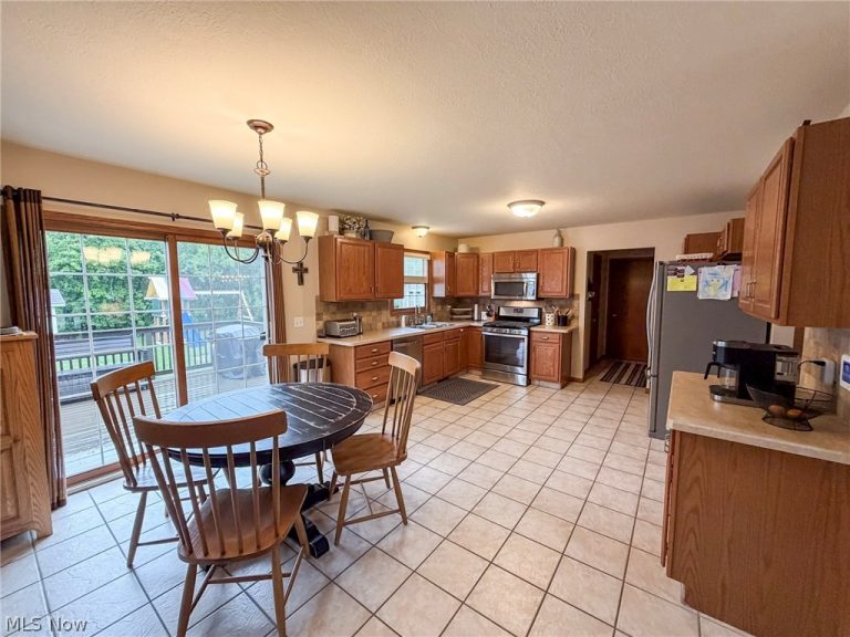 510 Deer Run Drive, Boardman, OH - Photo 8