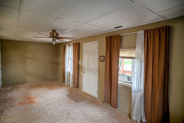 4423 12th Avenue, Parkersburg, WV - Photo 2