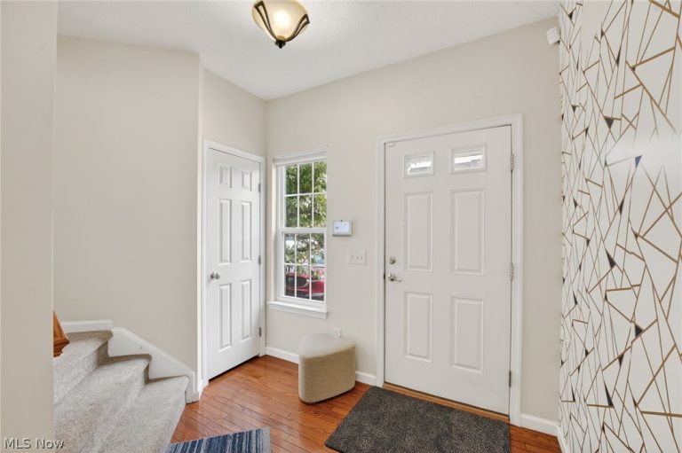 119 River Rock Way, Berea, OH - Photo 2