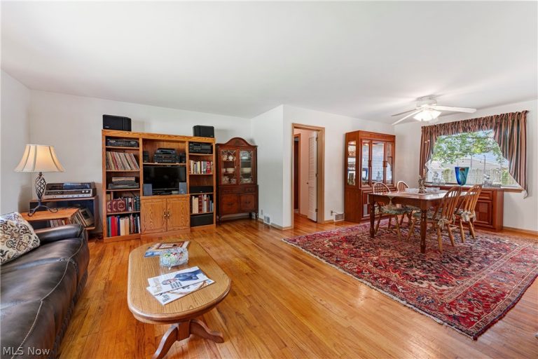 218 Bonnett Street, North Canton, OH - Photo 8