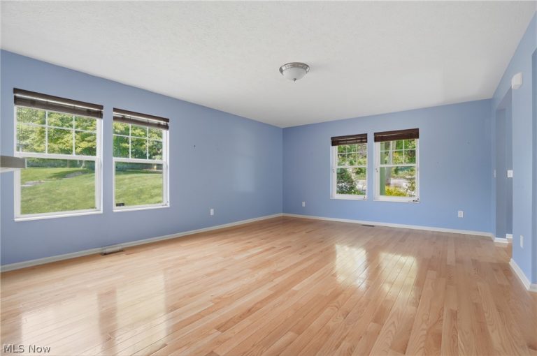 182 Elizabeth Parkway, Akron, OH - Photo 5