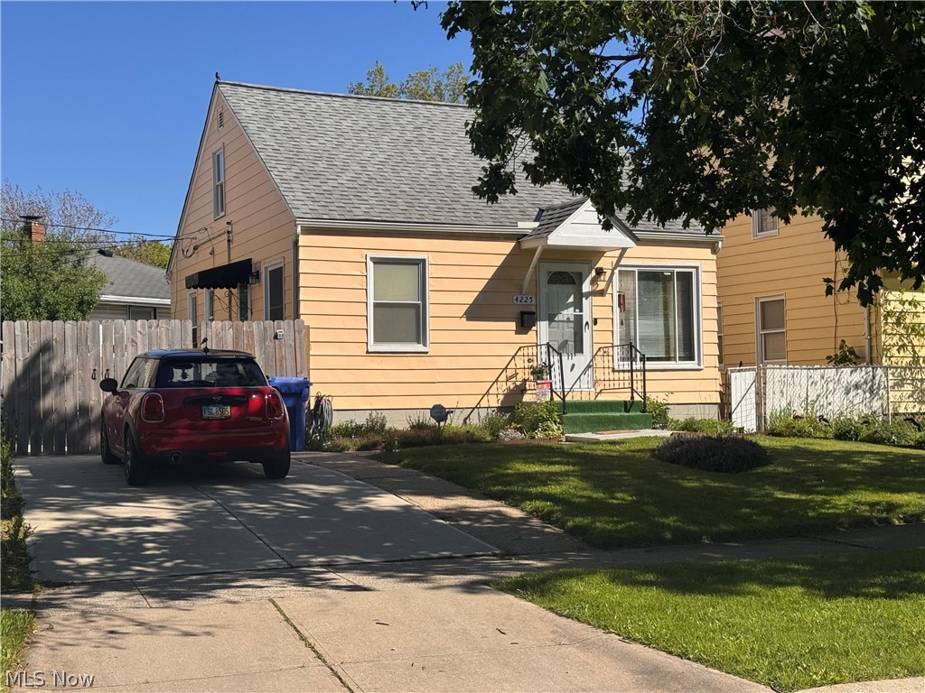4225 Brookside Boulevard, Cleveland, OH