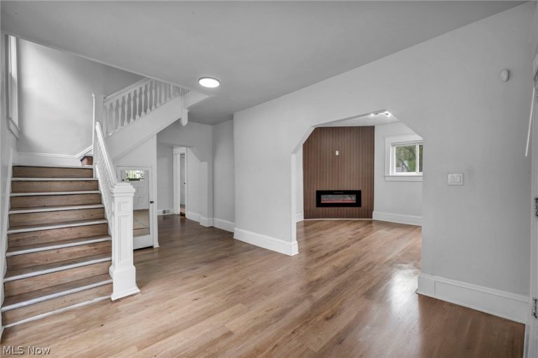 7106 Lawnview Avenue, Cleveland, OH - Photo 3