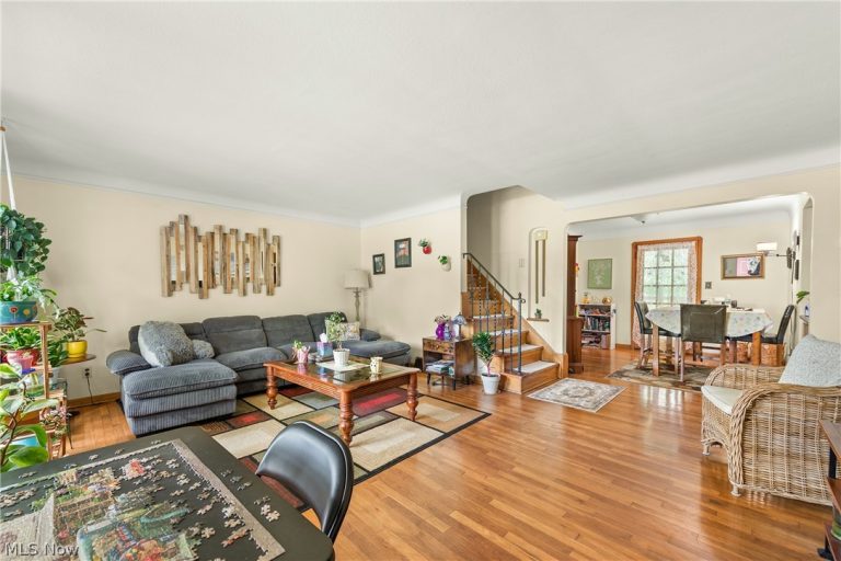 449 Dover Center Road, Bay Village, OH - Photo 6