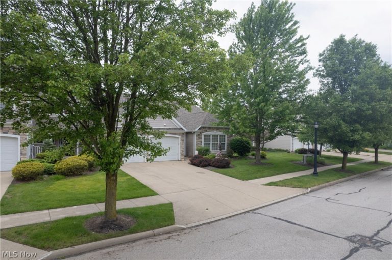 3500 River Rock Drive, Cuyahoga Falls, OH - Photo 4
