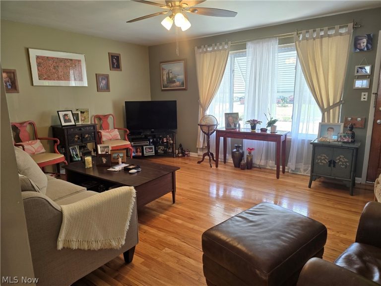 15021 Florence Drive, Maple Heights, OH - Photo 4