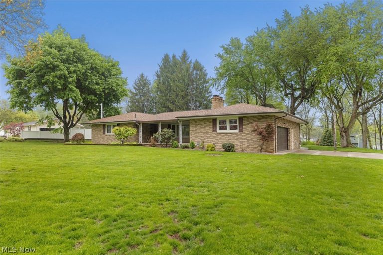 238 Pheasant Drive, Mogadore, OH - Photo 3