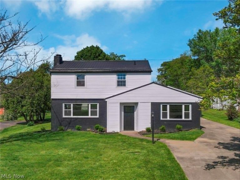 1425 Marion Avenue, Zanesville, OH - Photo 2