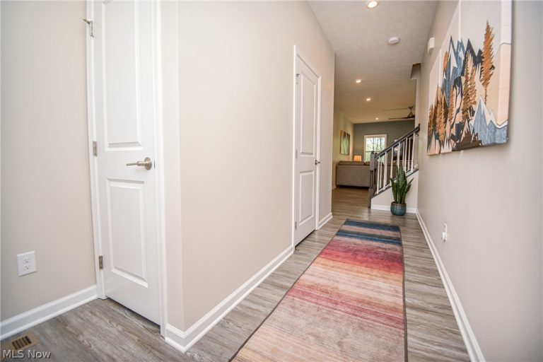 178 Topsail Drive, Medina, OH - Photo 5