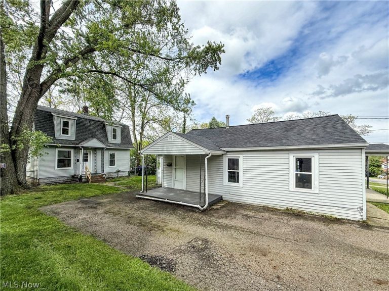 242 Orchard Avenue, Cuyahoga Falls, OH, 44221