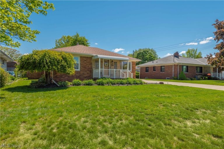 3209 Tressa Avenue, Lorain, OH - Photo 2