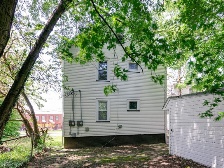 1367 Clearaire Road, Cleveland, OH - Photo 3