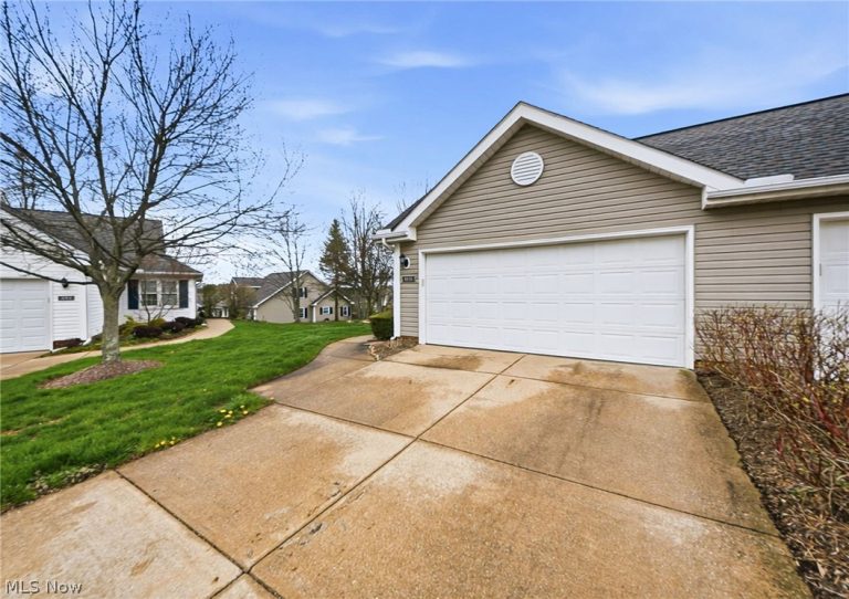 1960 Deerhaven Lane, Broadview Heights, OH - Photo 3