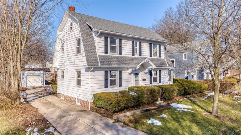 815 Broad Boulevard, Cuyahoga Falls, OH - Photo 2
