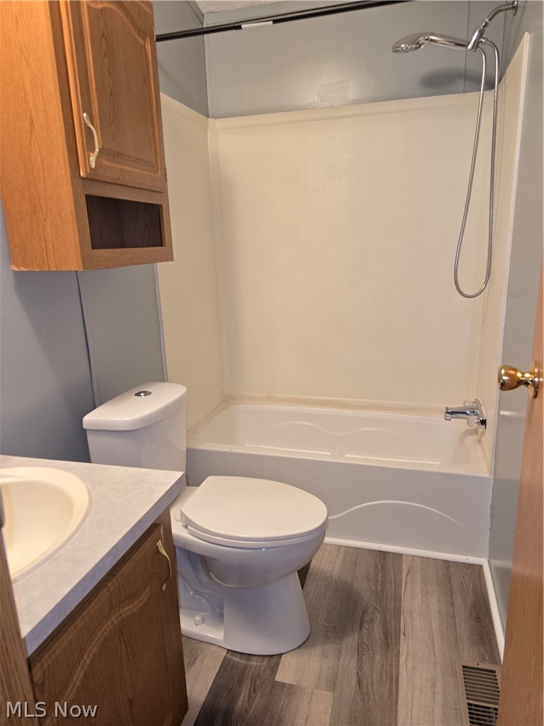 62 Redwood Drive, Beloit, OH - Photo 2