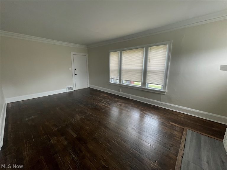 3241 Kildare Road, Cleveland Heights, OH - Photo 4