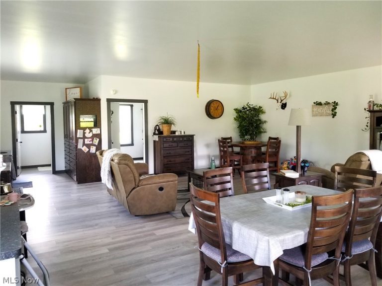 13490 Cunningham Road, Apple Creek, OH - Photo 6