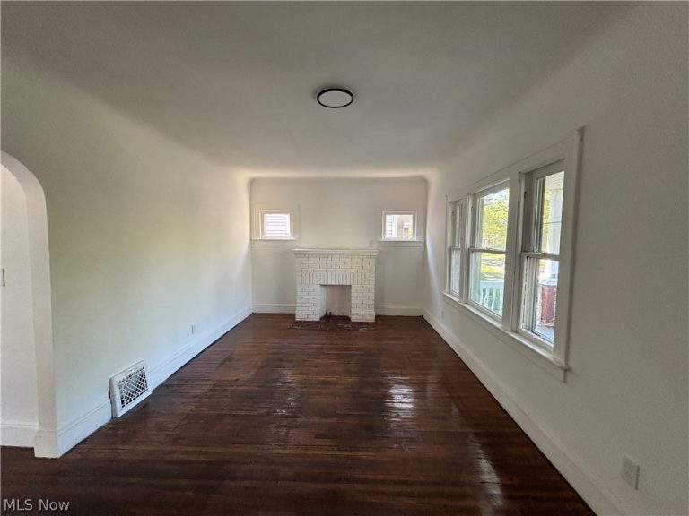 3621 154th Street, Cleveland, OH - Photo 3