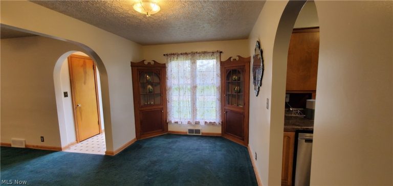 1794 Lilly Lane, Alliance, OH - Photo 6