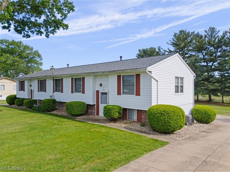 120 Center Road, New Franklin, OH - Photo 2