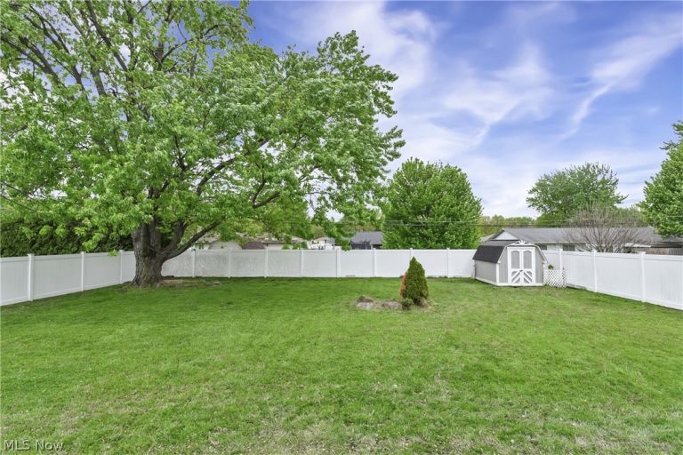 8345 Celianna Drive, Strongsville, OH - Photo 5