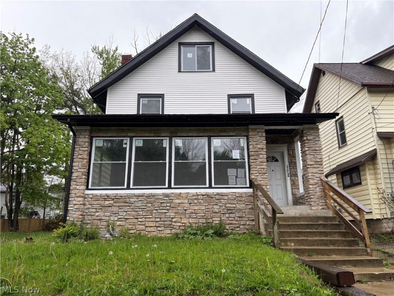 112 Burton Avenue, Akron, OH - Photo 3