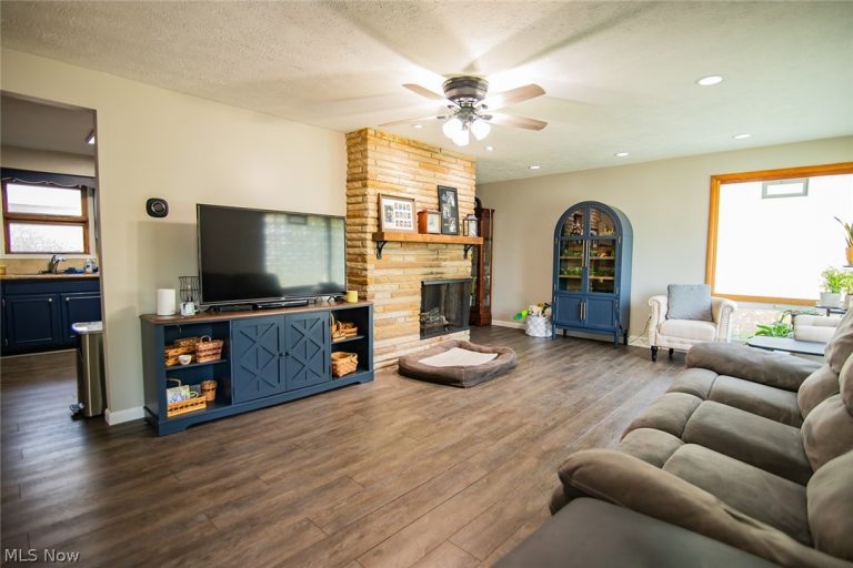 2502 27th Street, Parkersburg, WV - Photo 8