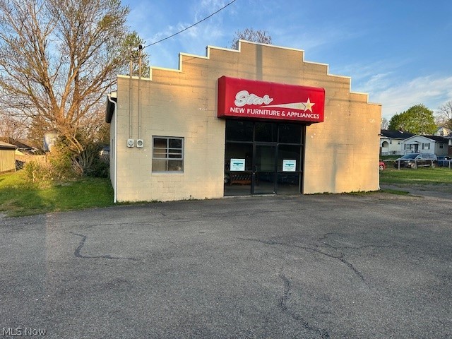 711 Pine Street, Zanesville, OH, 43701