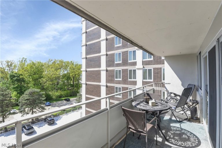 12900 Lake Avenue #615, Lakewood, OH - Photo 3
