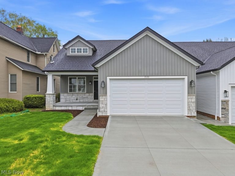 7133 Marcelline Court, Cuyahoga Heights, OH, 44125