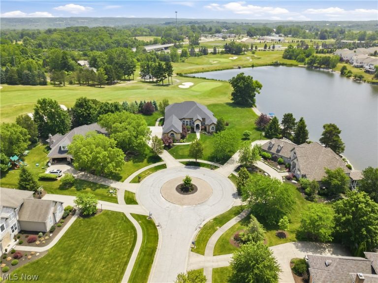 6510 Foxglove Drive, Medina, OH - Photo 8