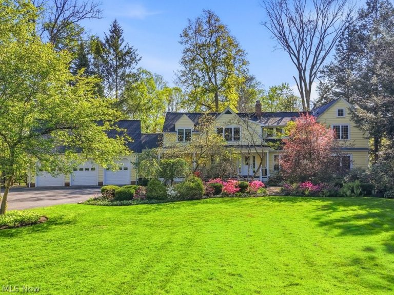 50 Park Lane, Chagrin Falls, OH - Photo 3
