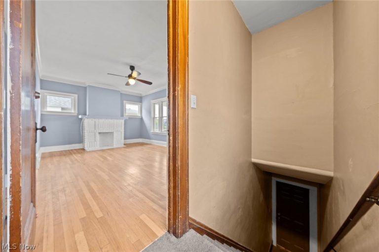 2056 Wascana Avenue, Lakewood, OH - Photo 4