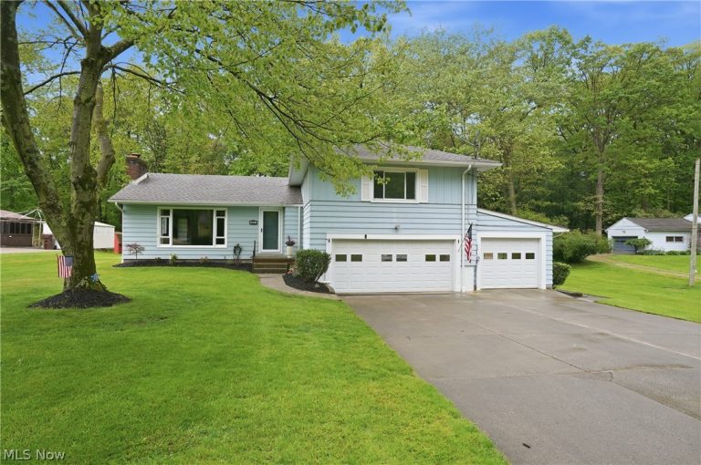 5912 Woodward Drive, Akron, OH, 44319