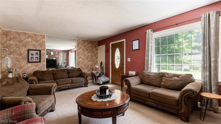 2067 Norwood Boulevard, Zanesville, OH - Photo 8