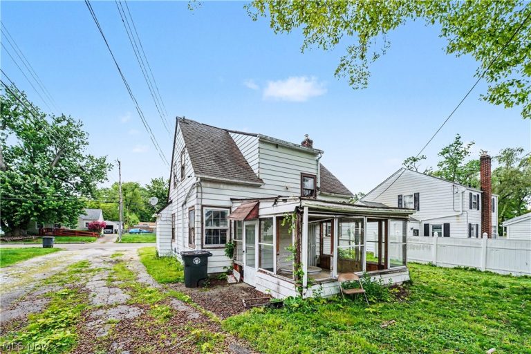 1358 Peckham Street, Akron, OH - Photo 4