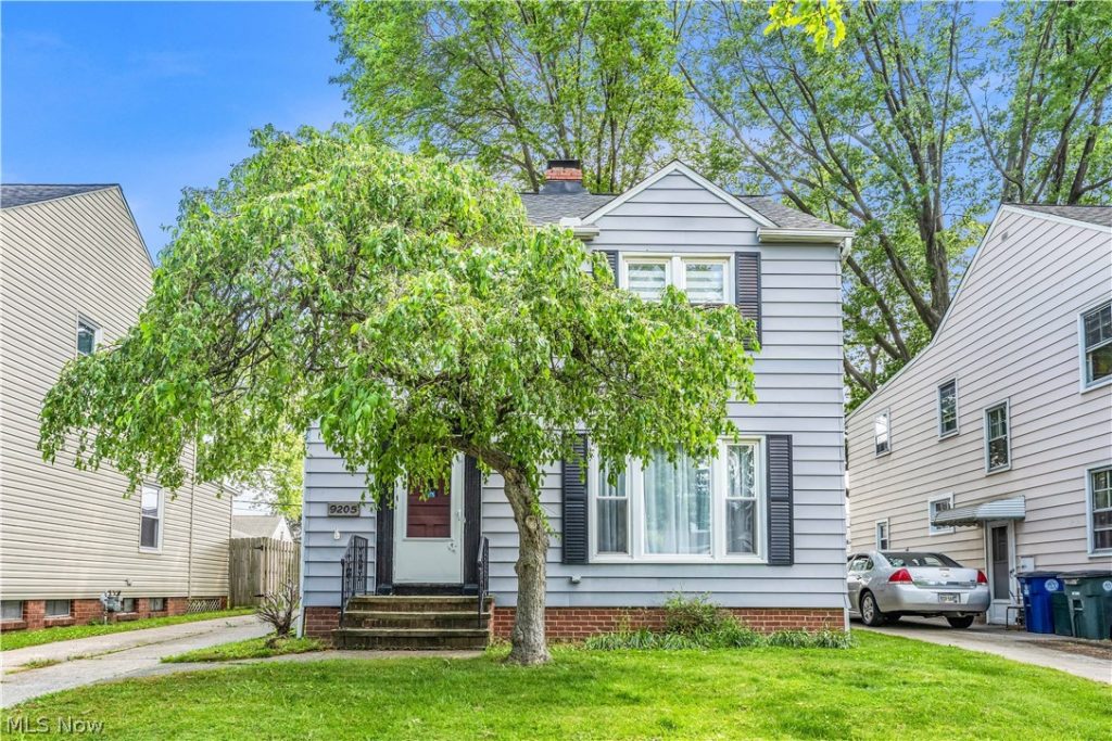 9205 Beech Avenue, Brooklyn, OH