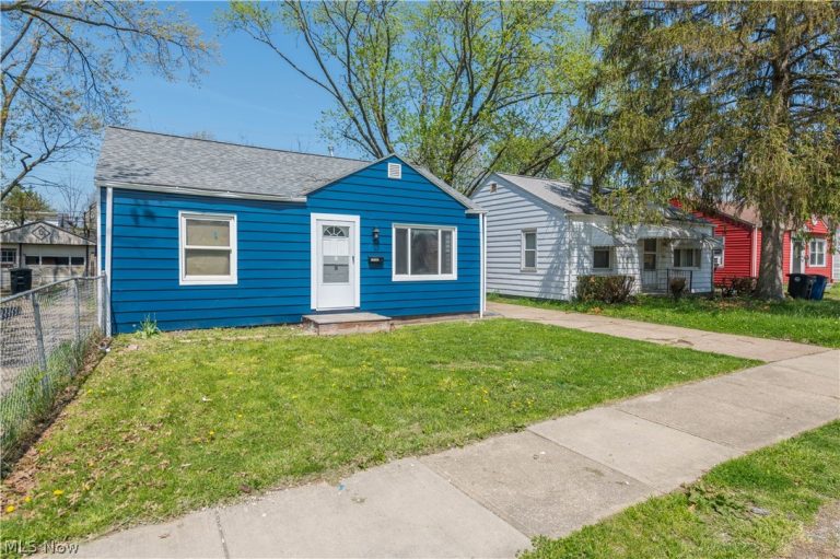 12506 Matherson Avenue, Cleveland, OH - Photo 2